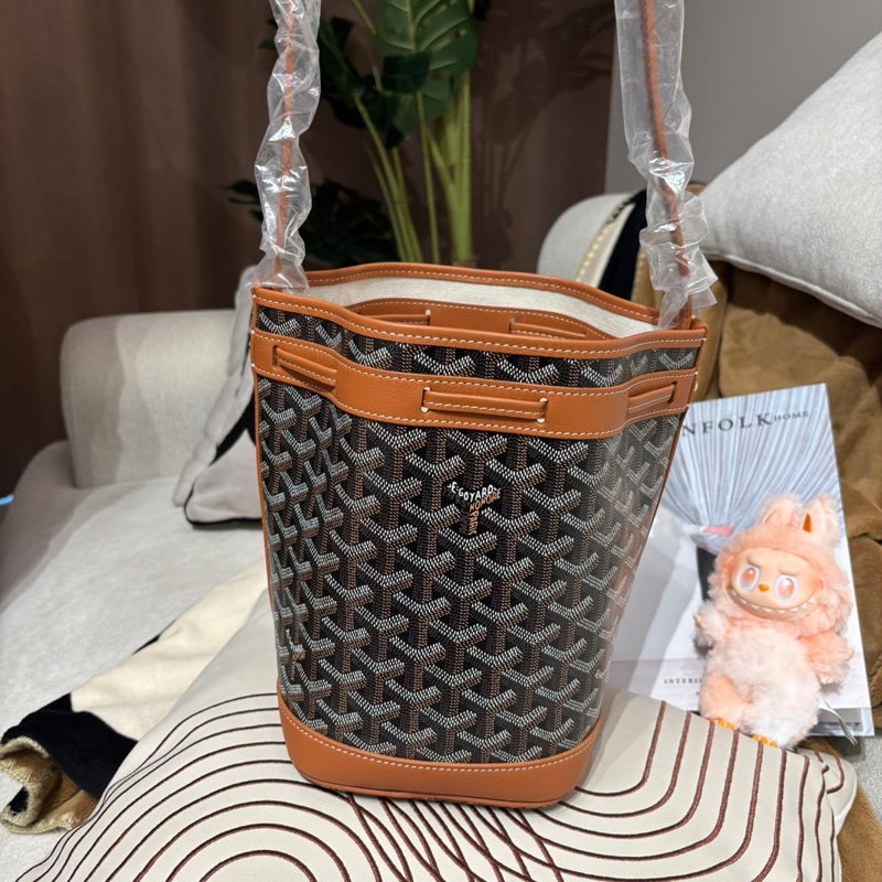 Goyard Petit Bucket Bag Tan-2