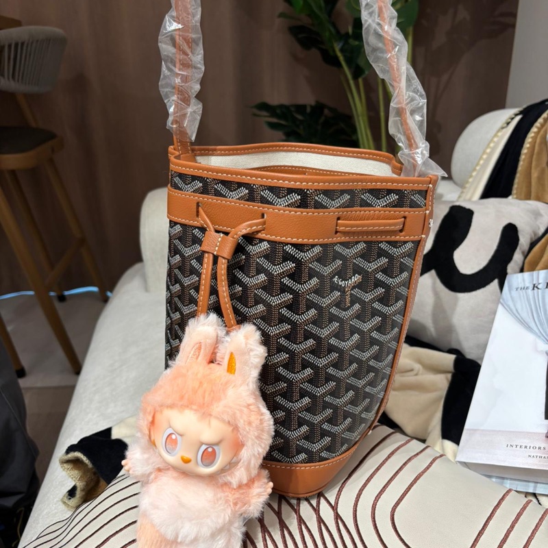 Goyard Petit Bucket Bag Tan-3