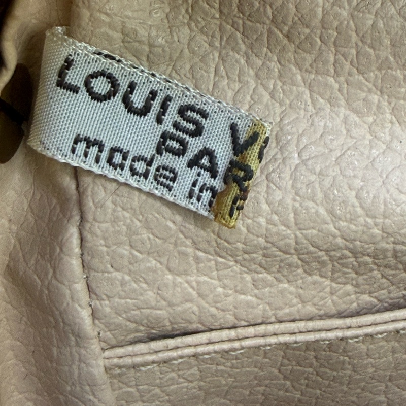 Louis Vuitton Crossbody Bag-10