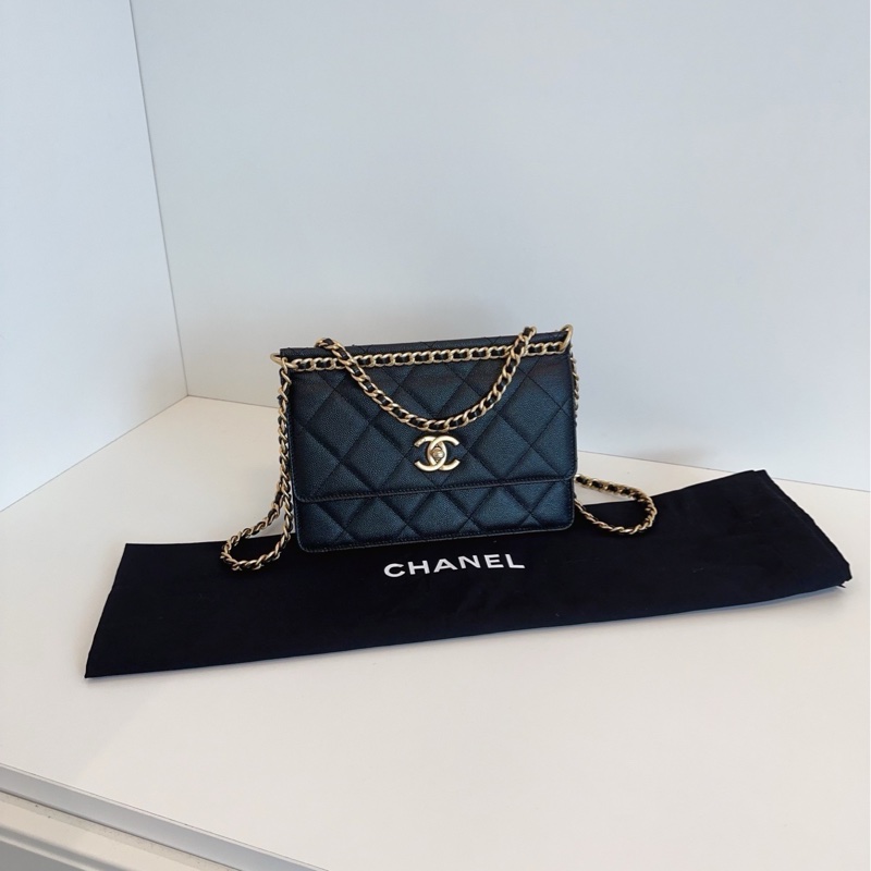 💎Chanel香奈兒｜23A黑金荔枝牛皮｜梯形鏈條包｜芯片款閒置99新 膜還在-1