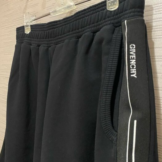 💎Han's house精品服飾💎GIVENCHY 紀梵希 Logo棉褲 短褲~現貨 L-8