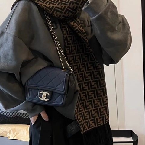 💎Chanel香奈兒｜外縫菱格CF方胖子｜霧霾灰藍色鏈條包｜大雙C旋扣｜98新