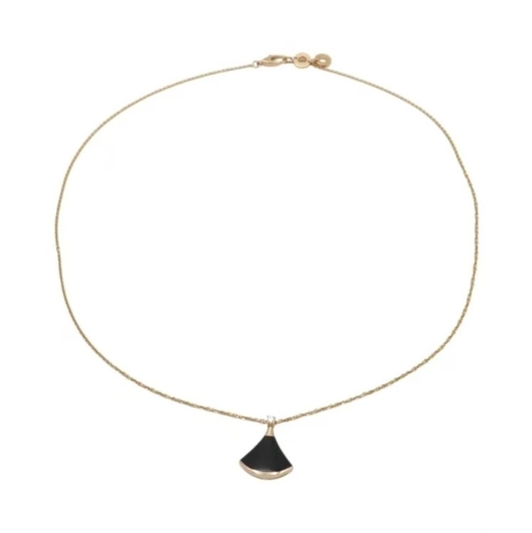 Bvlgari Diva's Dream Onyx Yellow Gold Necklace-3