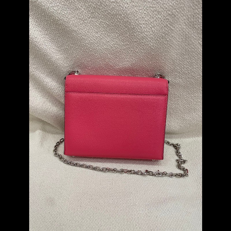 Hermes Mini Verrou 手槍包 21cm 銀扣
颜色:U5 唇膏粉
皮质:山-6