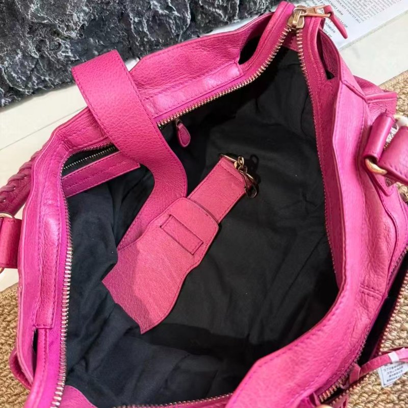 BALENCIAGA 玫粉色大號 手提肩背機車包 42*23*17 9新配件塵袋-5