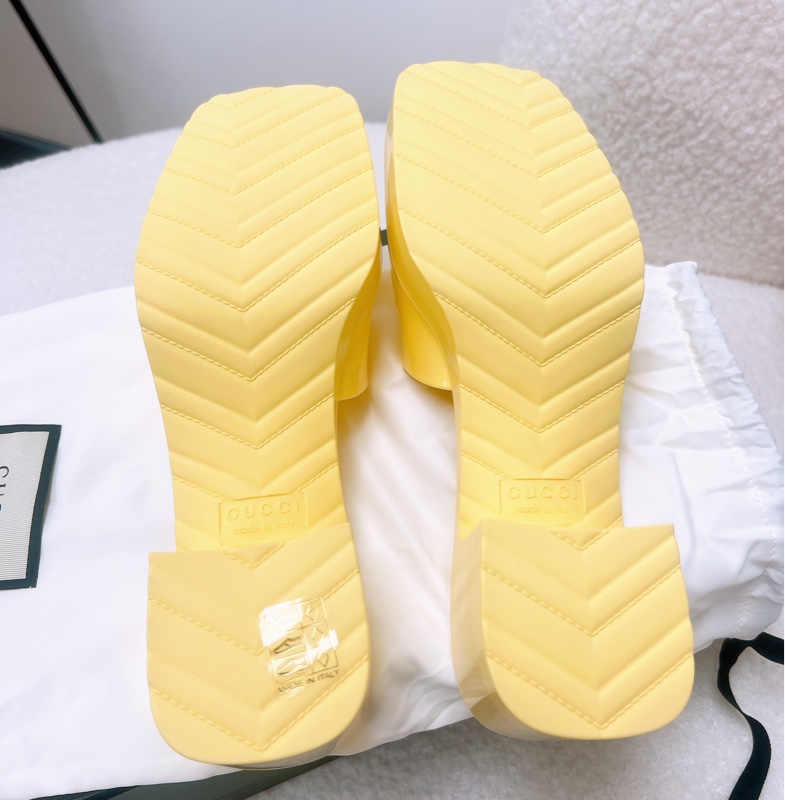 閒置 Gucci 淡黃色果凍拖鞋-5