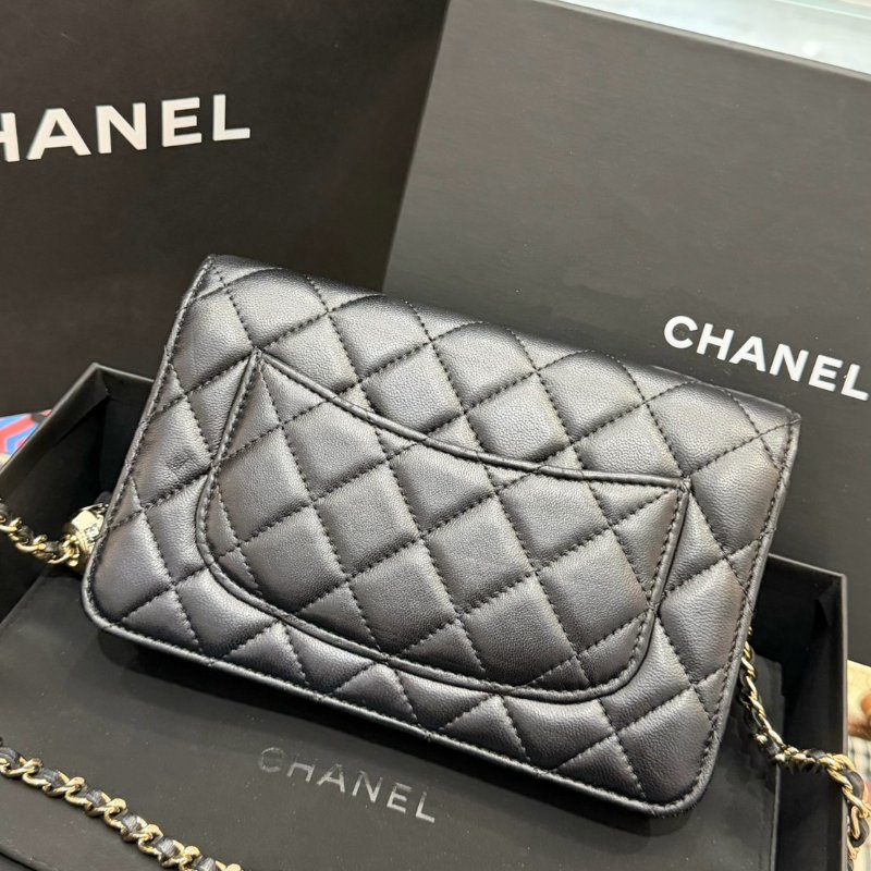 【🇹🇼新光購入 $12萬3900】CHANEL 黑白金球小羊皮Woc肩斜背鍊包 (芯片款)-1