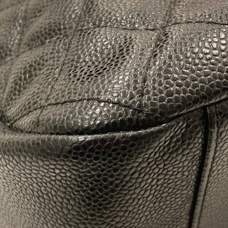 CHANEL 香奈兒 Vintage 肩背包 魚子醬牛皮 HOBO 黑色 金釦-11