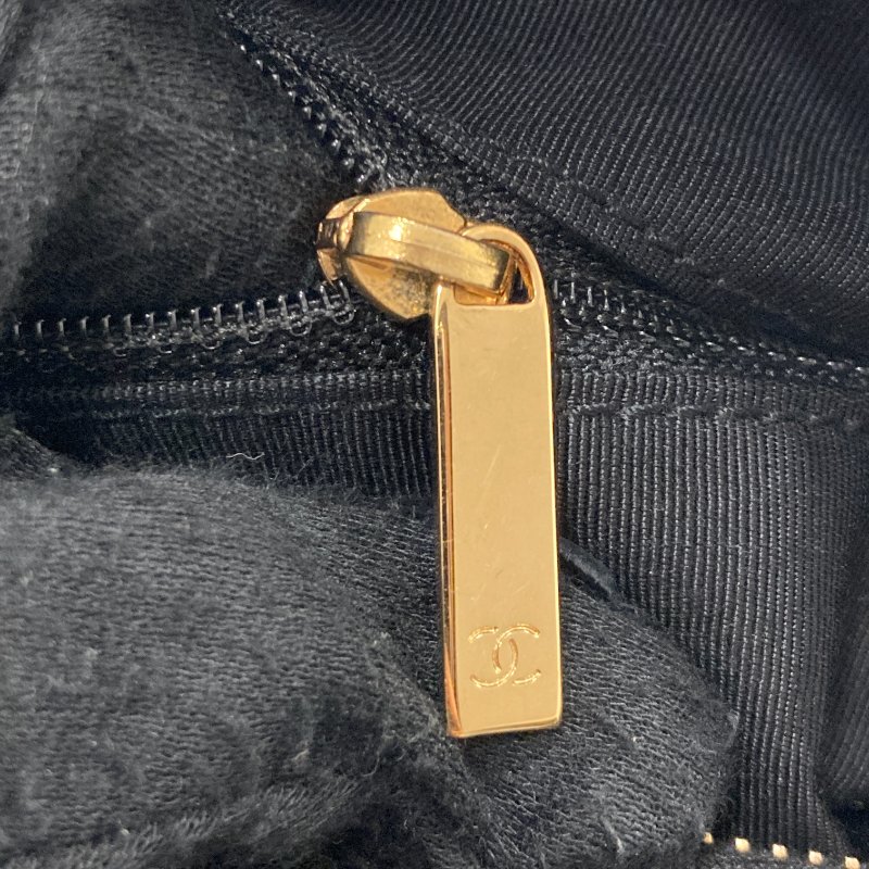 CHANEL 香奈兒 Vintage 肩背包 魚子醬牛皮 HOBO 黑色 金釦-18