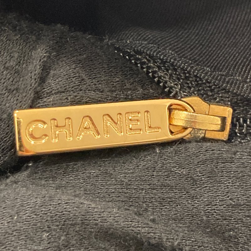CHANEL 香奈兒 Vintage 肩背包 魚子醬牛皮 HOBO 黑色 金釦-19