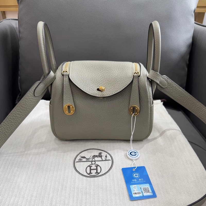98✨Hermes/愛馬仕 lindy mini 19 B刻 鼠尾草綠手提包單肩包斜挎包 金扣 原始成色。-0