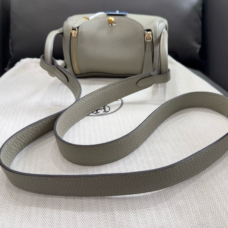98✨Hermes/愛馬仕 lindy mini 19 B刻 鼠尾草綠手提包單肩包斜挎包 金扣 原始成色。-5