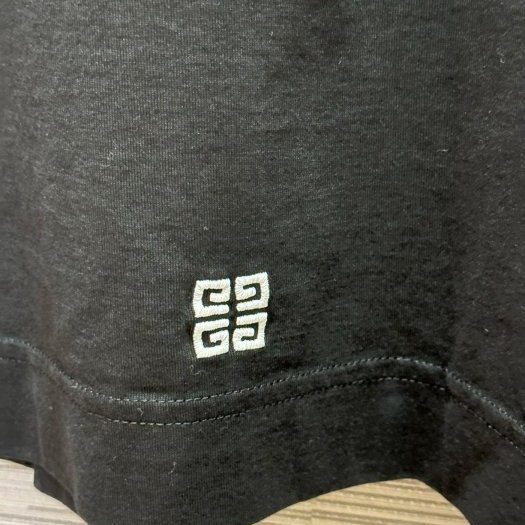 💎Han's house精品服飾💎GIVENCHY 紀梵希 刺繡 LOGO 短 T 黑 現貨M/L 原價19500-6