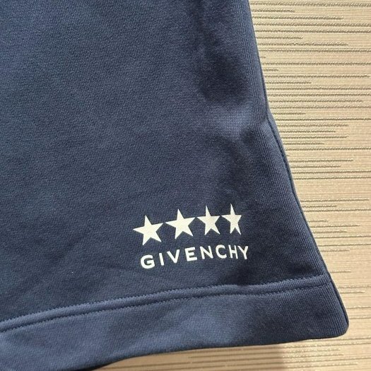 💎Han's house精品服飾💎GIVENCHY 紀梵希 4G 短褲 現貨 S ~ L 原價32600-3
