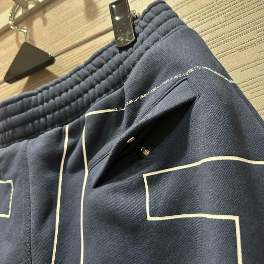 💎Han's house精品服飾💎GIVENCHY 紀梵希 4G 短褲 現貨 S ~ L 原價32600-4