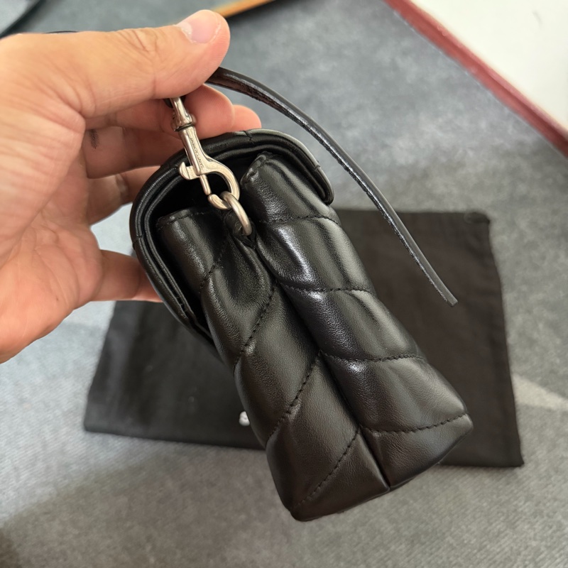 Ysl 黑銀小方胖斜背包-3