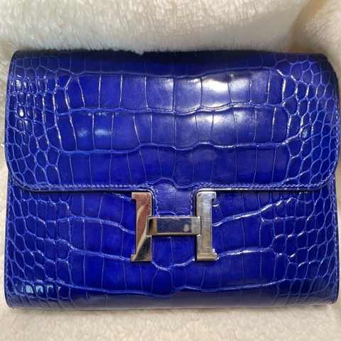 愛馬仕（Hermès）的 Constance 鱷魚皮長夾包/Hermes Constance Wallet Crocodile Silver Buckle(90% NEW)