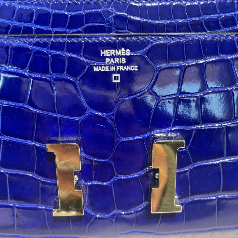 愛馬仕(Hermès)的 Constance 鱷魚皮長夾包/Hermes Constance Wallet Crocodile Silver Buckle(90% NEW)-4