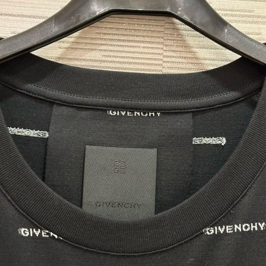 💎Han's house精品服飾💎 GIVENCHY 紀梵希 滿版 短 T 寬版 黑 義大利製 現貨 L 原價27900-7