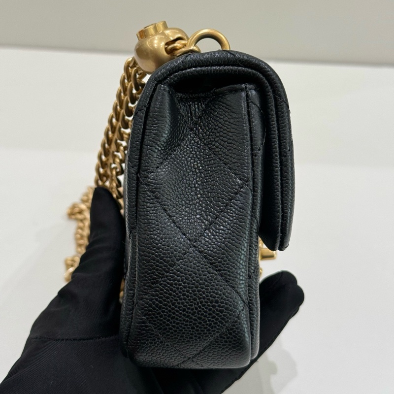 閒置新 Chanel 香奈兒 黑金荔枝皮愛心調節扣 Cf mini 19cm 24p 單肩包-3