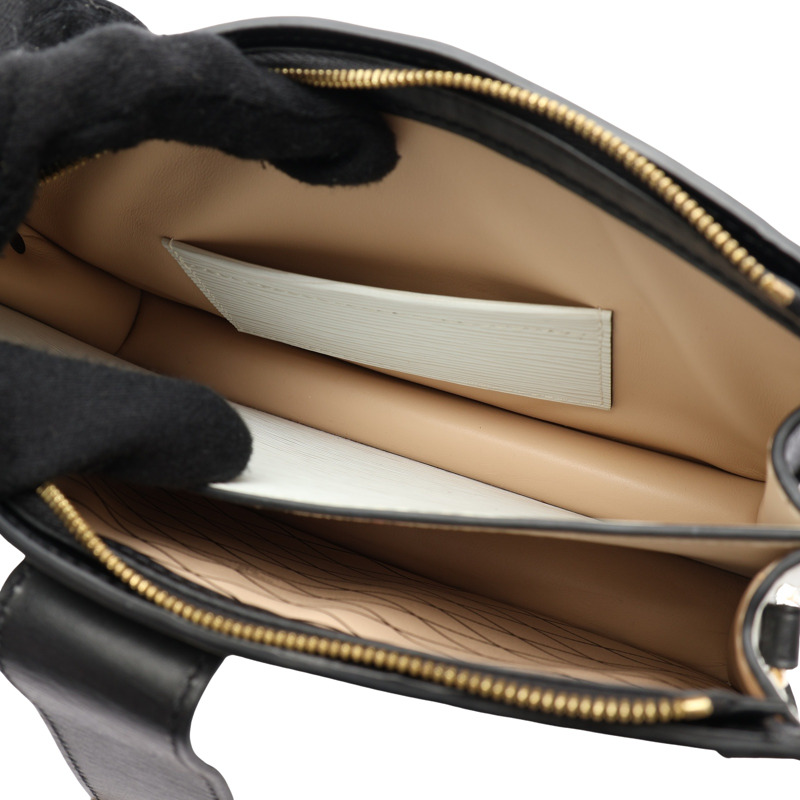 黑/白色 EPI水波紋 牛皮 Pochette Trunk 肩背包【LOUIS VUITTON LV 路易威登】 M52151-3