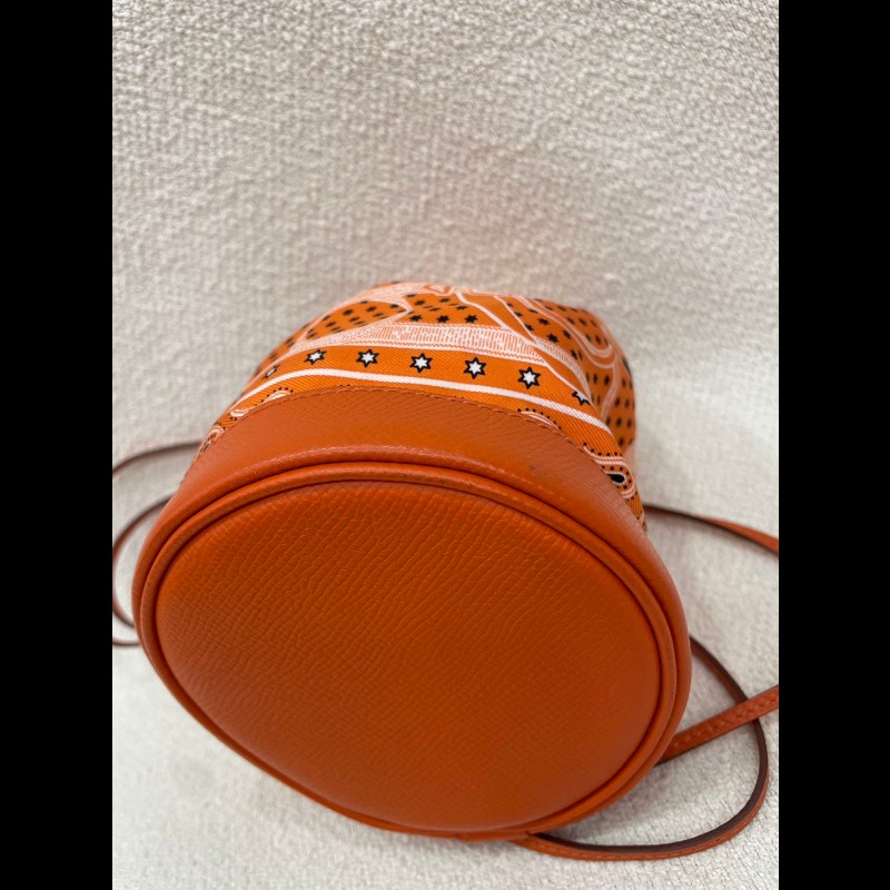 Hermes 絲綢小水桶-9