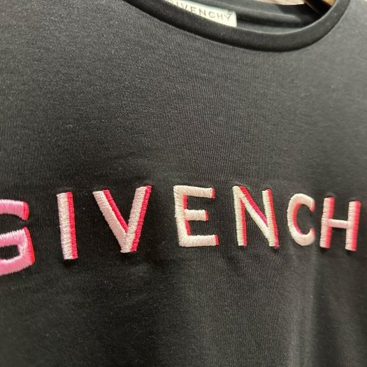 💎Han's house精品服飾💎GIVENCHY 紀梵希 長T 現貨 青年款=女成人 S M-4