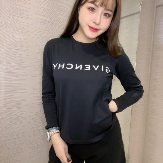 💎Han's house精品服飾💎GIVENCHY 紀梵希 LOGO 長 T 黑 現貨 青年款=女成人 XS ~ M 原價7200-0