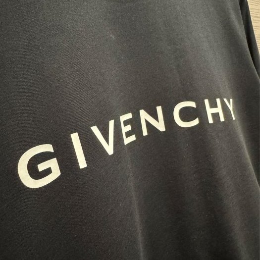 💎Han's house精品服飾💎GIVENCHY 紀梵希 LOGO 長 T 黑 現貨 青年款=女成人 XS ~ M 原價7200-4