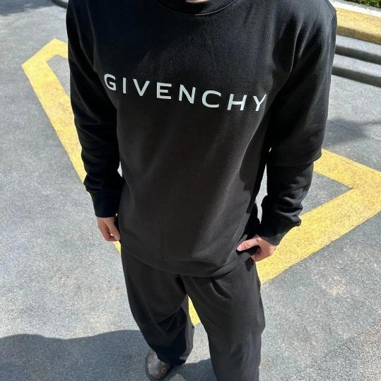 💎Han's house精品服飾💎GIVENCHY 紀梵希 LOGO 長 T 黑 現貨 青年款=女成人 XS ~ M 原價7200-5