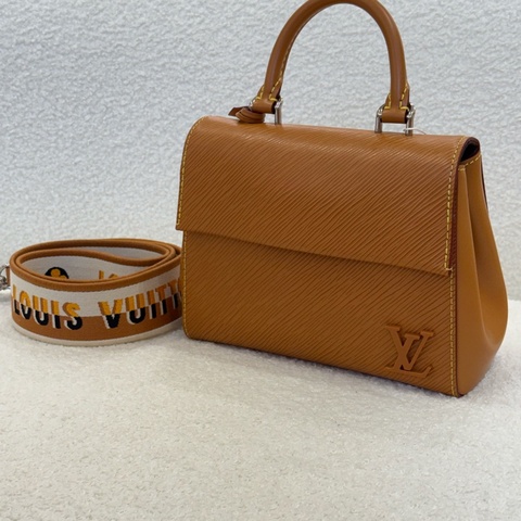 《采悅精品》 LV Cluny 水波紋焦糖色