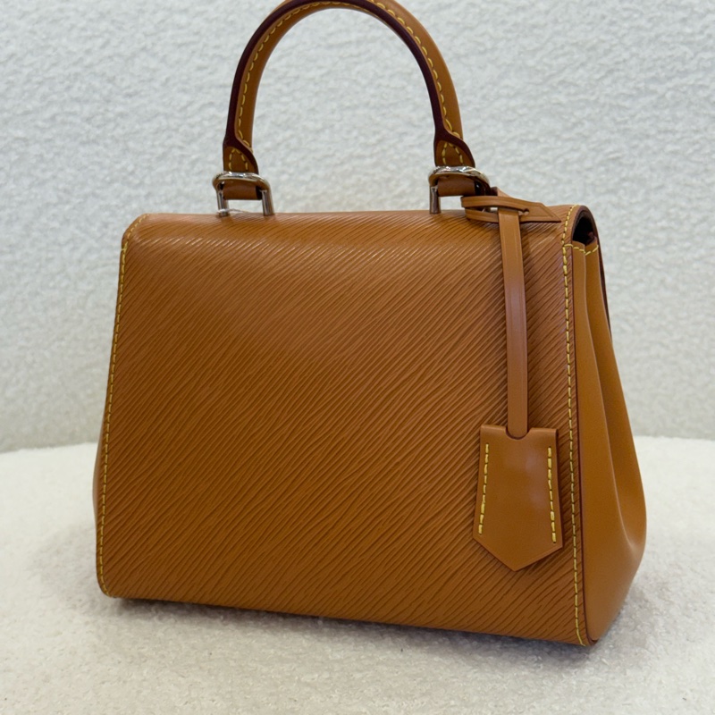 《采悅精品》 LV Cluny 水波紋焦糖色-1