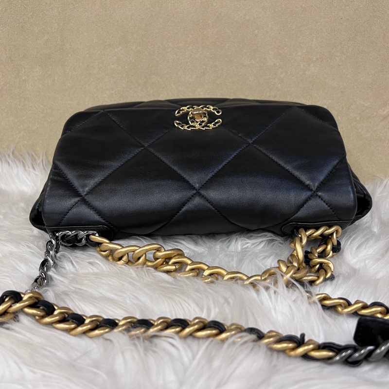 Chanel 黑羊皮大菱格紋19大型霧金釦三色鏈下蓋手提斜背包-4