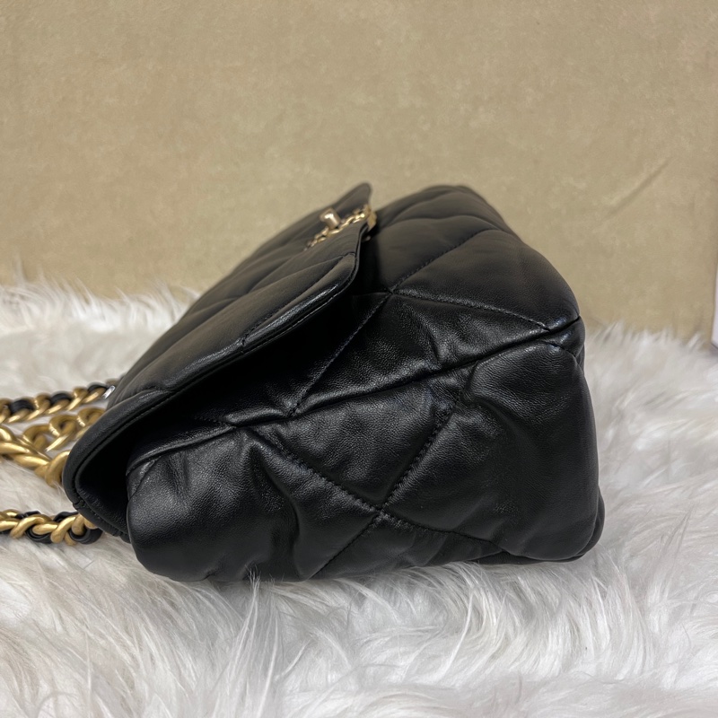 Chanel 黑羊皮大菱格紋19大型霧金釦三色鏈下蓋手提斜背包-5