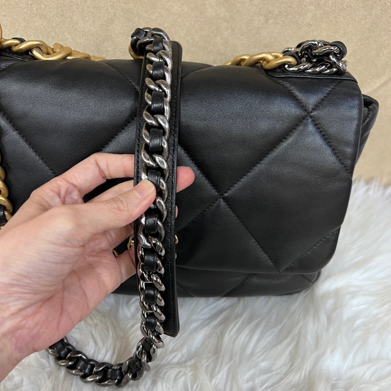 Chanel 黑羊皮大菱格紋19大型霧金釦三色鏈下蓋手提斜背包-19