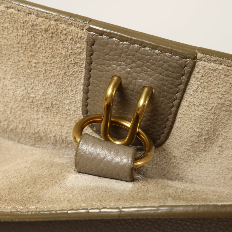 CELINE 牛皮皮革Sangle Bucket Large肩背袋-9