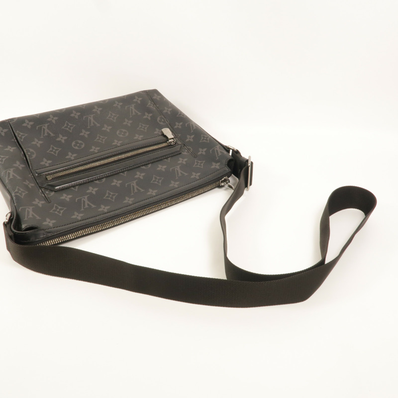 LOUIS VUITTON Monogram Eclipse Odyssey Messenger PM肩背袋-7