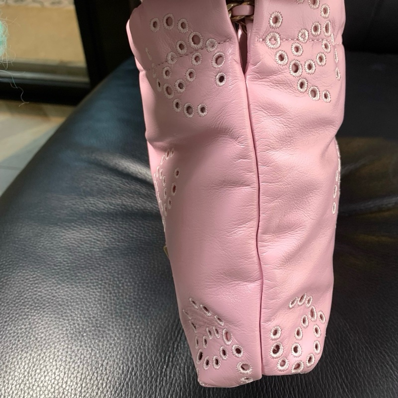 🌸香奈兒Chanel25P新款櫻花粉鏤空手提包單肩包mini 18cm 22bag 金扣-2