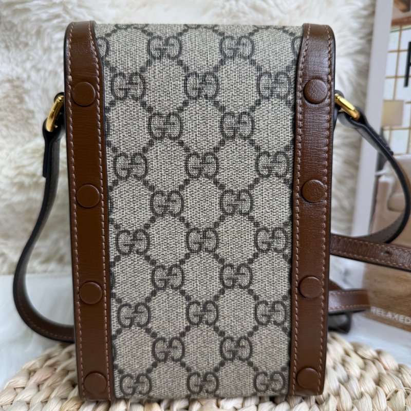 GUCCI 1955 Horsebit 手機包 烏木色拼棕色 老花 塗層帆布拼牛皮 mini-2