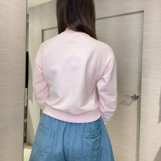 💎Han's house精品服飾💎 GIVENCHY 紀梵希 衛衣 大學T 現貨青年款原價10000-1