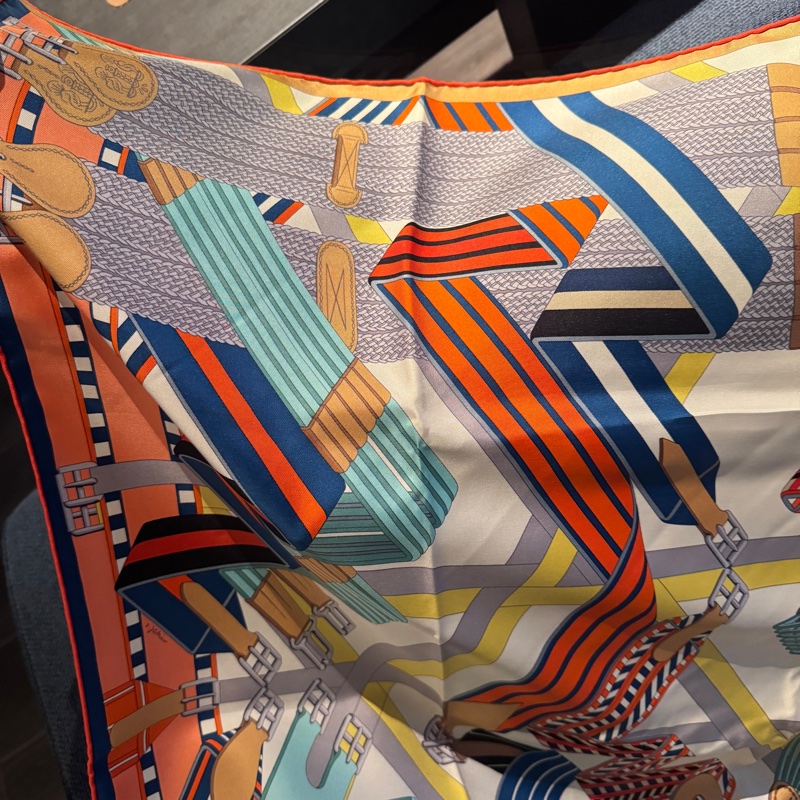 全新hermes 愛馬仕 熱賣款稀有彩色揹帶絲巾 圍巾 披肩90公分-5
