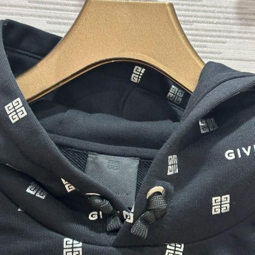 💎Han's house精品服飾💎GIVENCHY 紀梵希 滿版 4G 帽T 衛衣 現貨青年款 原價11200-2
