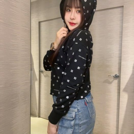 💎Han's house精品服飾💎GIVENCHY 紀梵希 滿版 4G 帽T 衛衣 現貨青年款 原價11200-6