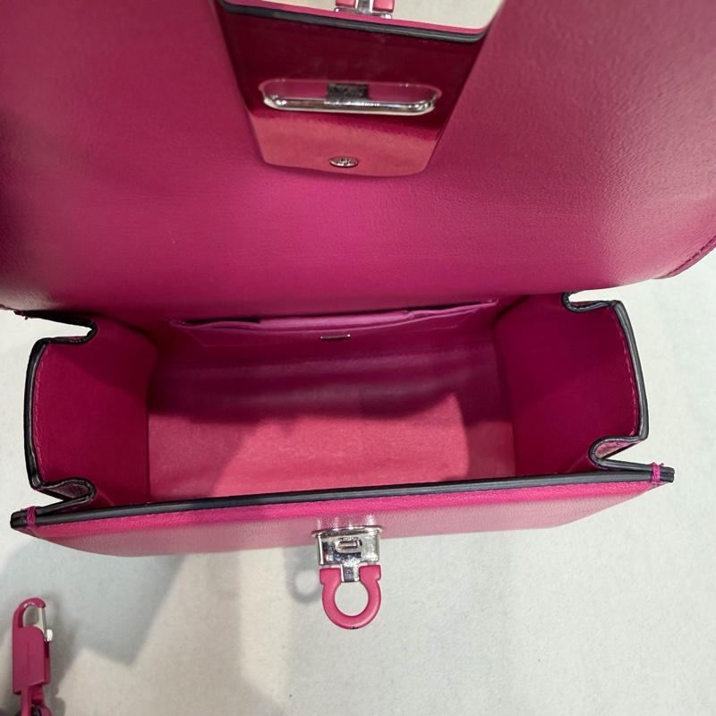 Salvatore Ferragamo 桃紅色Boxyz 系列單肩包XB752-11