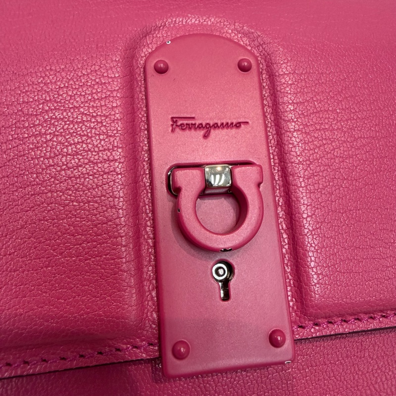 Salvatore Ferragamo 桃紅色Boxyz 系列單肩包XB752-28