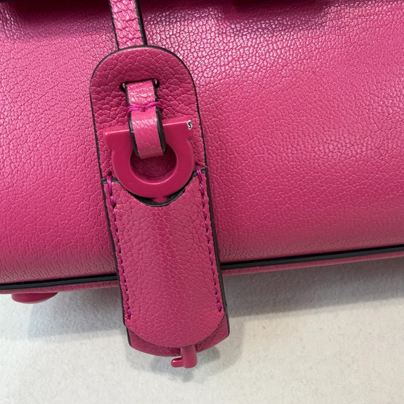 Salvatore Ferragamo 桃紅色Boxyz 系列單肩包XB752-29