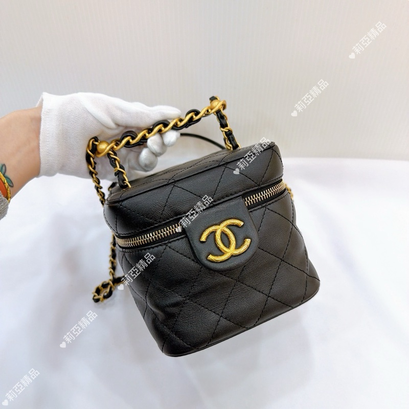 莉亞精品♡ Chanel牛皮化妝盒 AS3228 二手美包-2