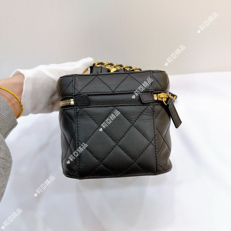 莉亞精品♡ Chanel牛皮化妝盒 AS3228 二手美包-5