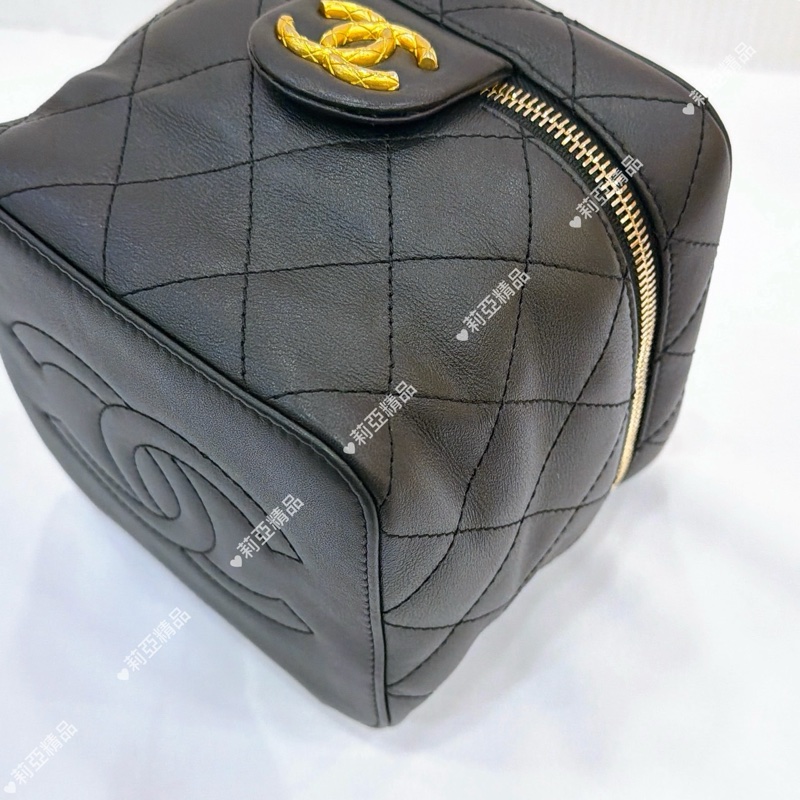 莉亞精品♡ Chanel牛皮化妝盒 AS3228 二手美包-8