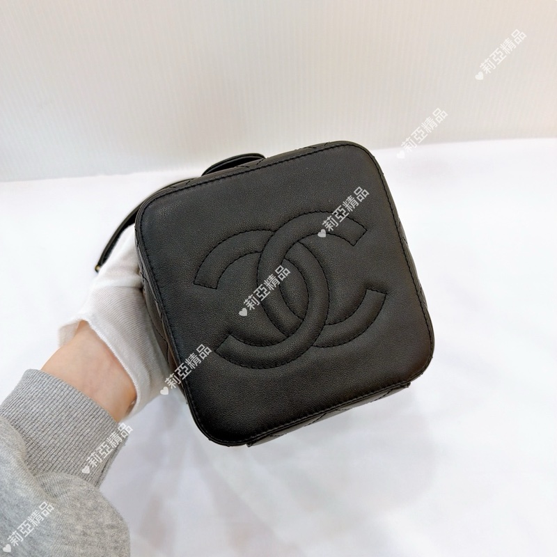 莉亞精品♡ Chanel牛皮化妝盒 AS3228 二手美包-9